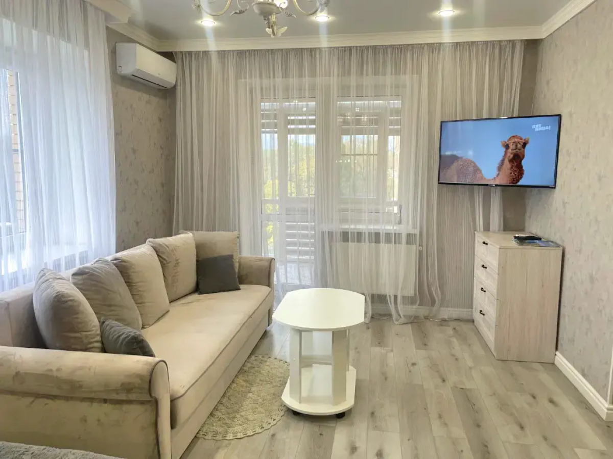 Квартира в центре Пятигорска с видом на гору Бештау и парк Кирова