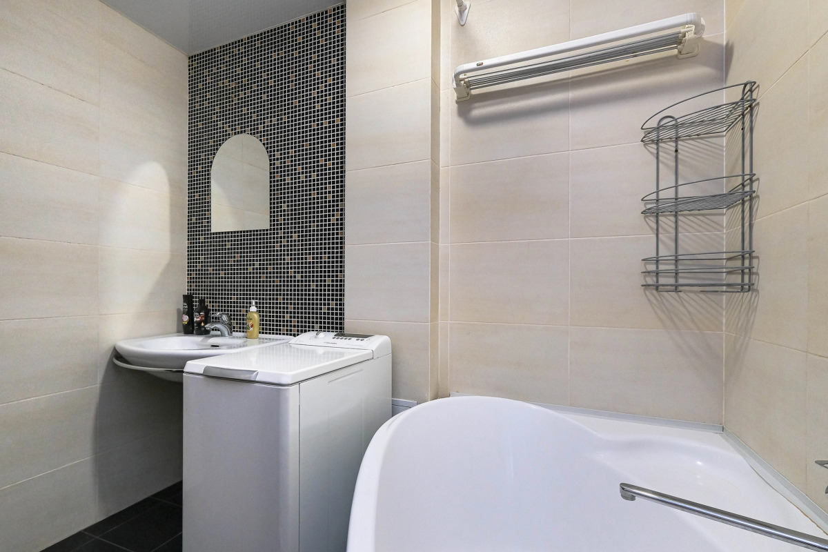 Dvukhkomnatnaya Studiya Na Ul. 1905 Goda Flat