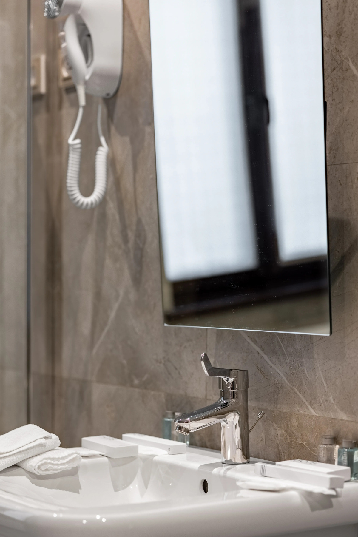 Отель Ирыстон