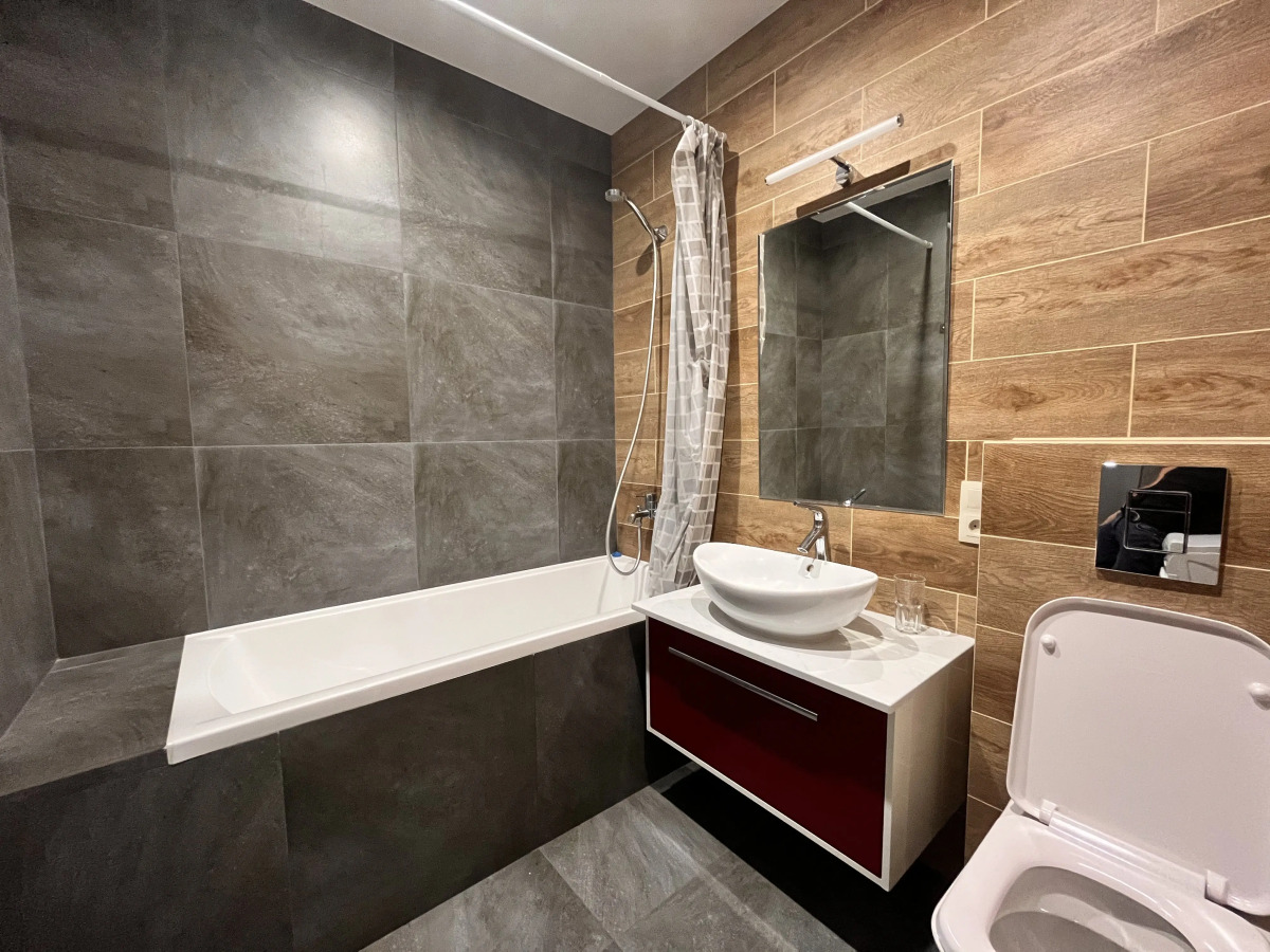 Квартира Просторная и Сибирь-Арены