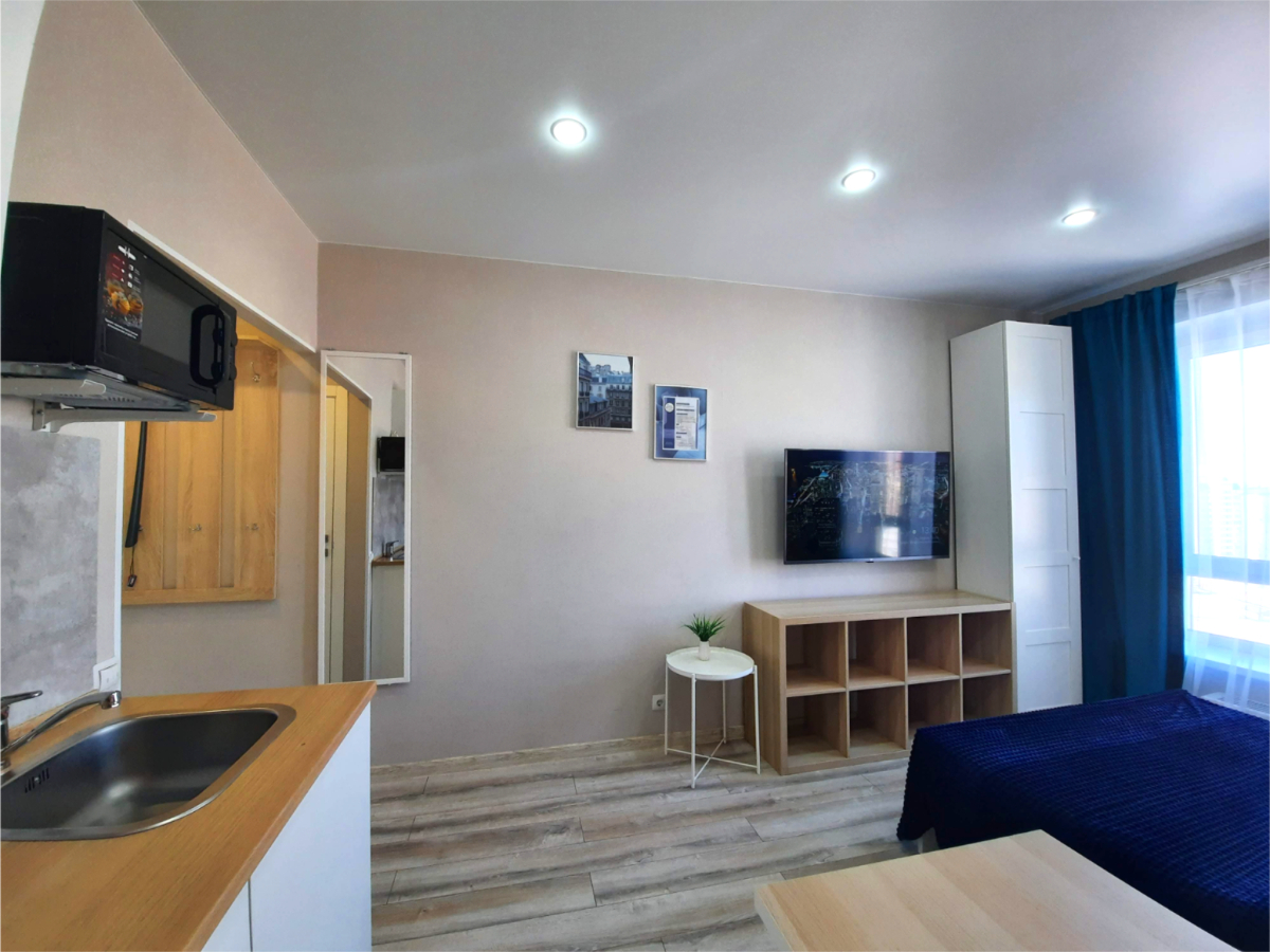 Апартаменты Вторая Студия на Ларюшина 6к2