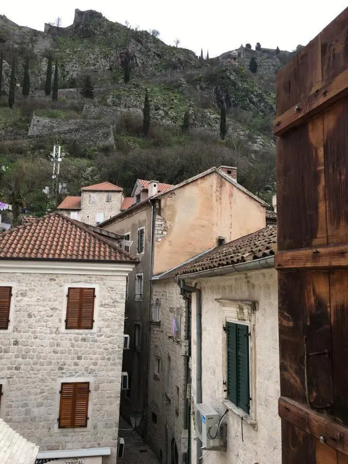 Hotel Athos Guesthouse