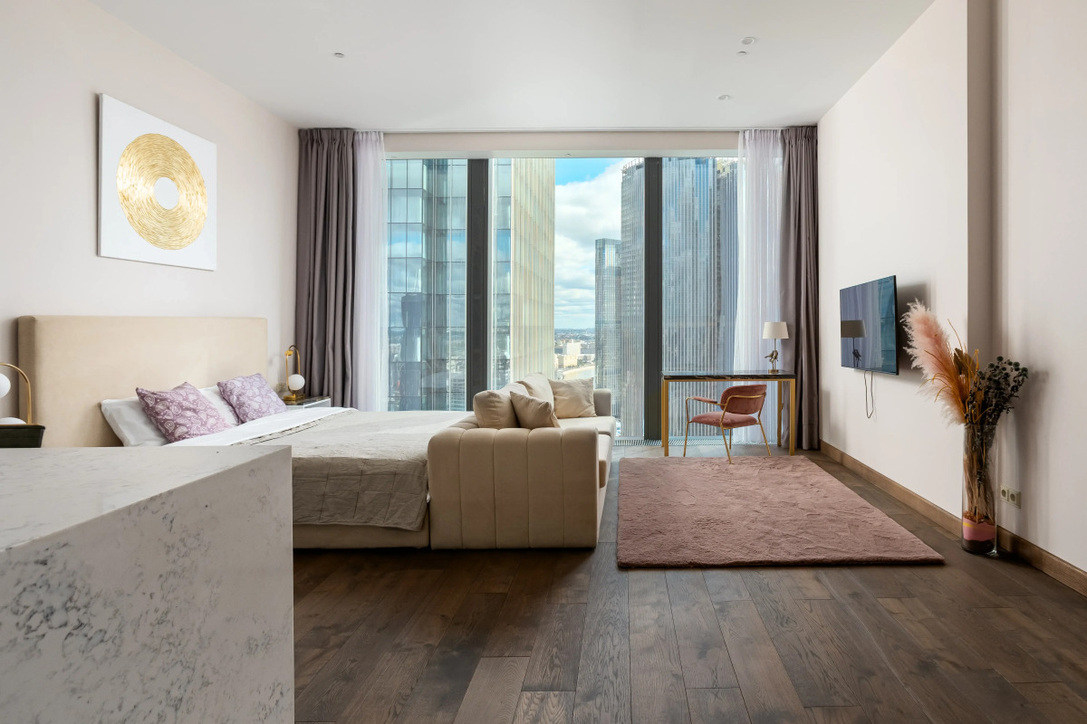 Апартаменты Sky City Moscow LUX Студия с большим окном с видом на все башни и город!