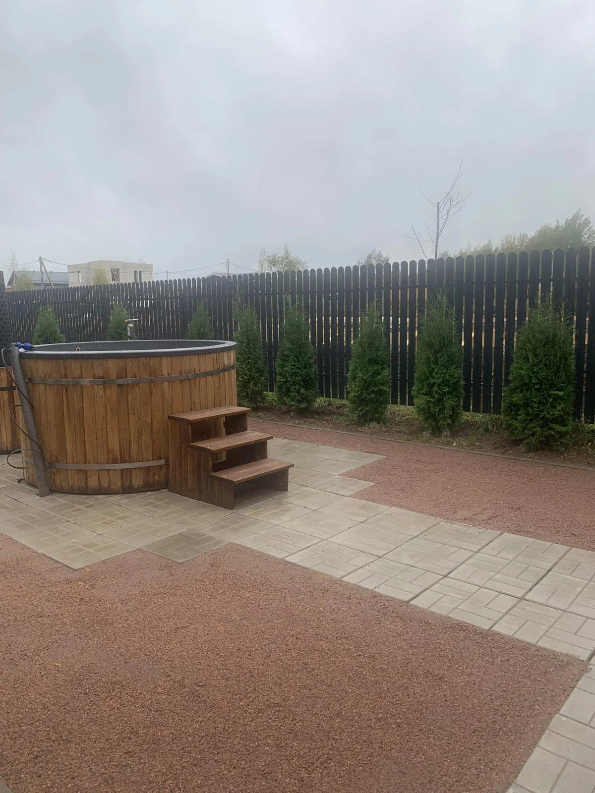 Частный дом Традиция отдыха - дом у озера c баней и купелью