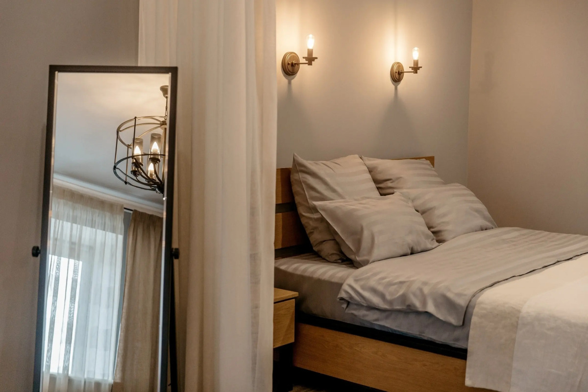 Студия на Ивана Сусанина 41