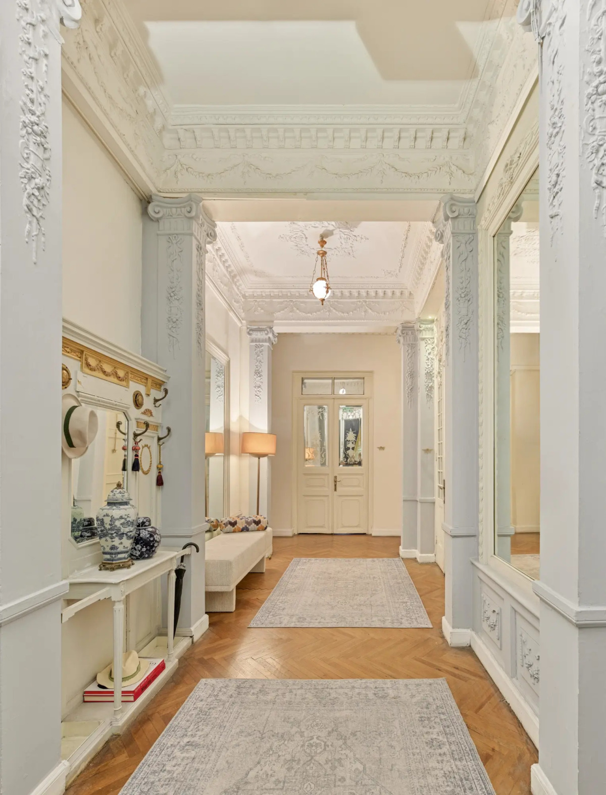 Отель Mr CAS Hotels