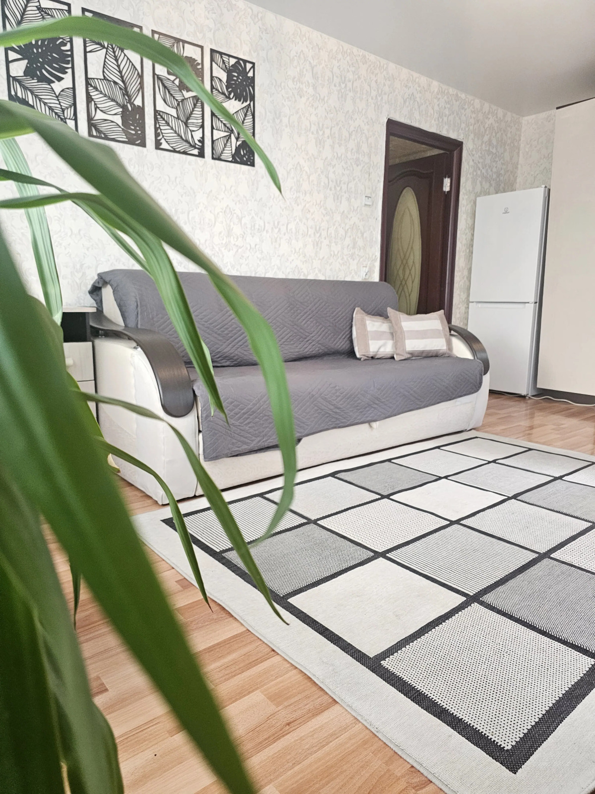 Квартира Просторная двухкомнатная возле пляжа