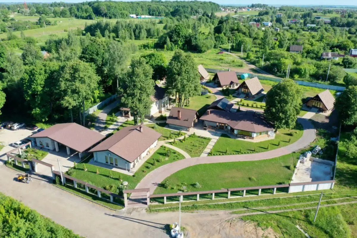 Гостевой дом Загородный Комплекс Слобода