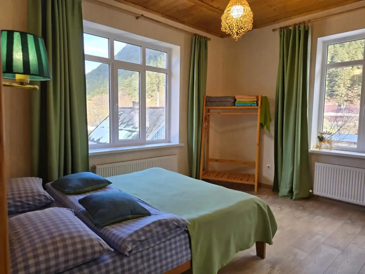 Квартира с видом на горы на улице Энгельса 15