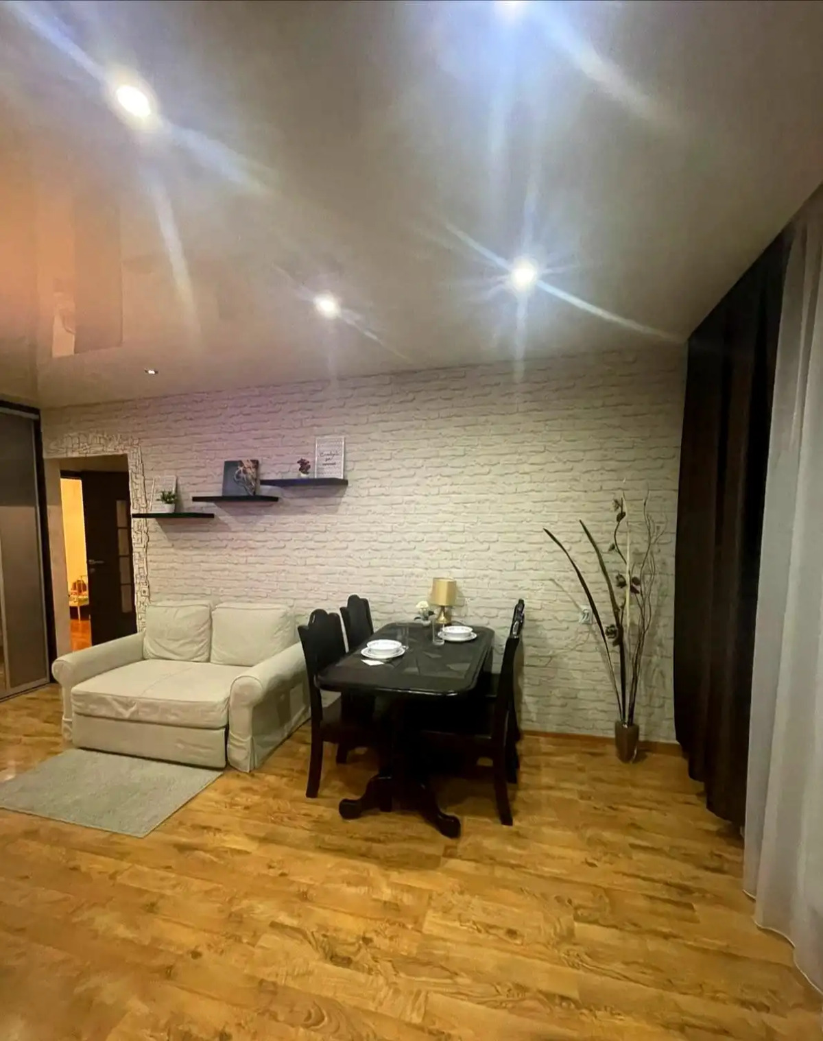 Апартаменты GoldApart на Бейвеля