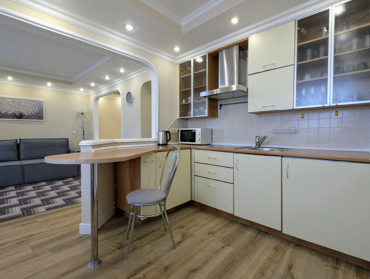 Квартира Свободна - Полянка 28