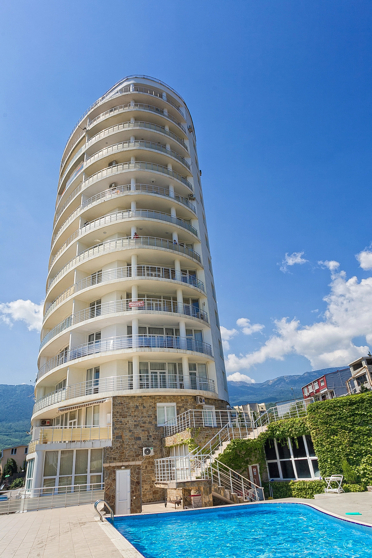 Гостевой Дом Белый Дом в Гурзуфе на Строителей