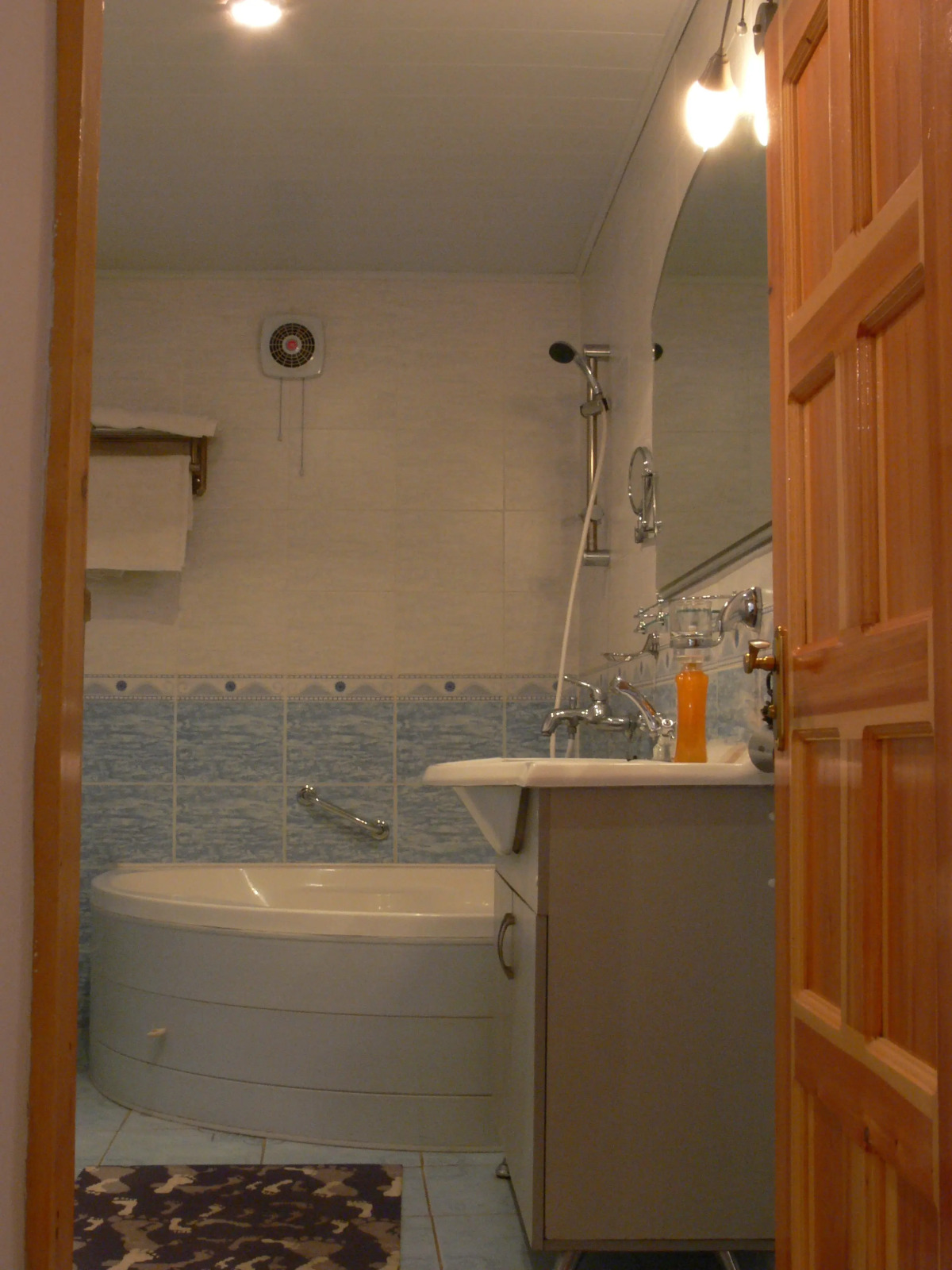 Отель Sasha & Son