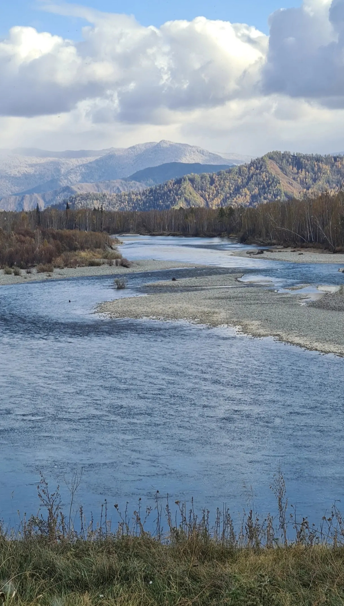 Частный дом Современный гостевой дом на слиянии рек Катунь и Кокса