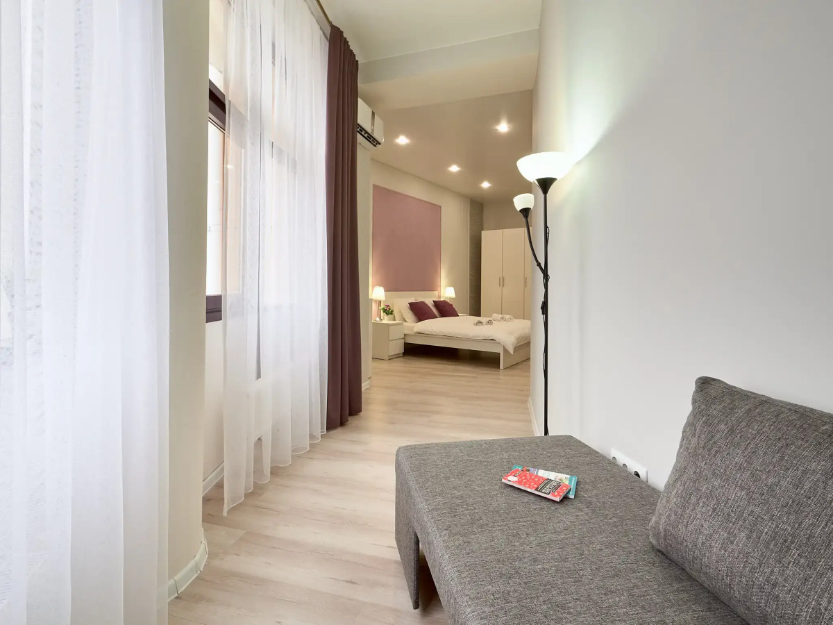 Апартаменты Орхидея Ирины Савельевой - В центре курортного бульвара с видом на парк