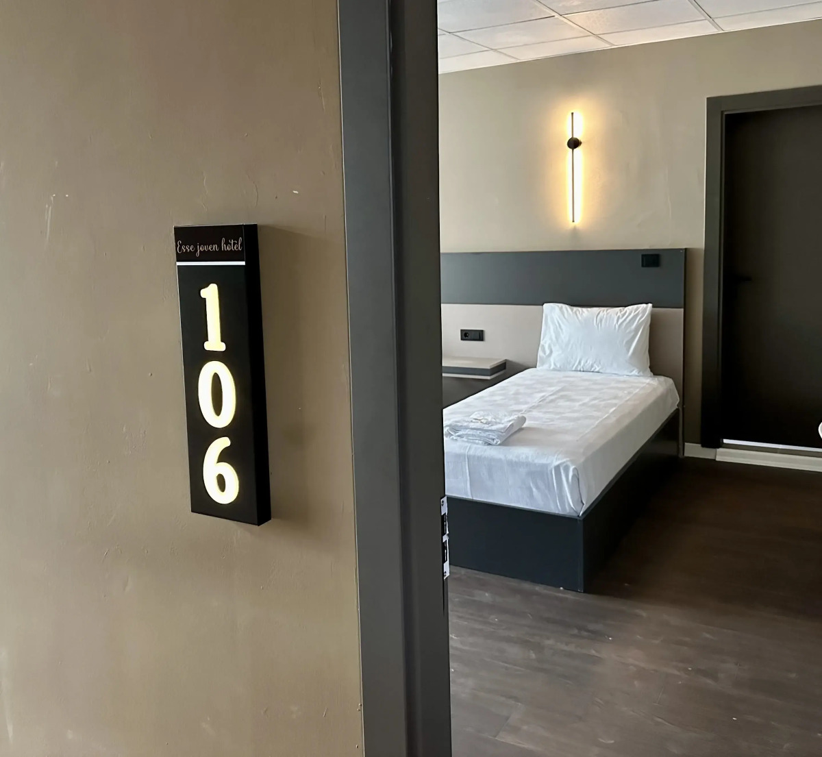 Отель Esse Joven