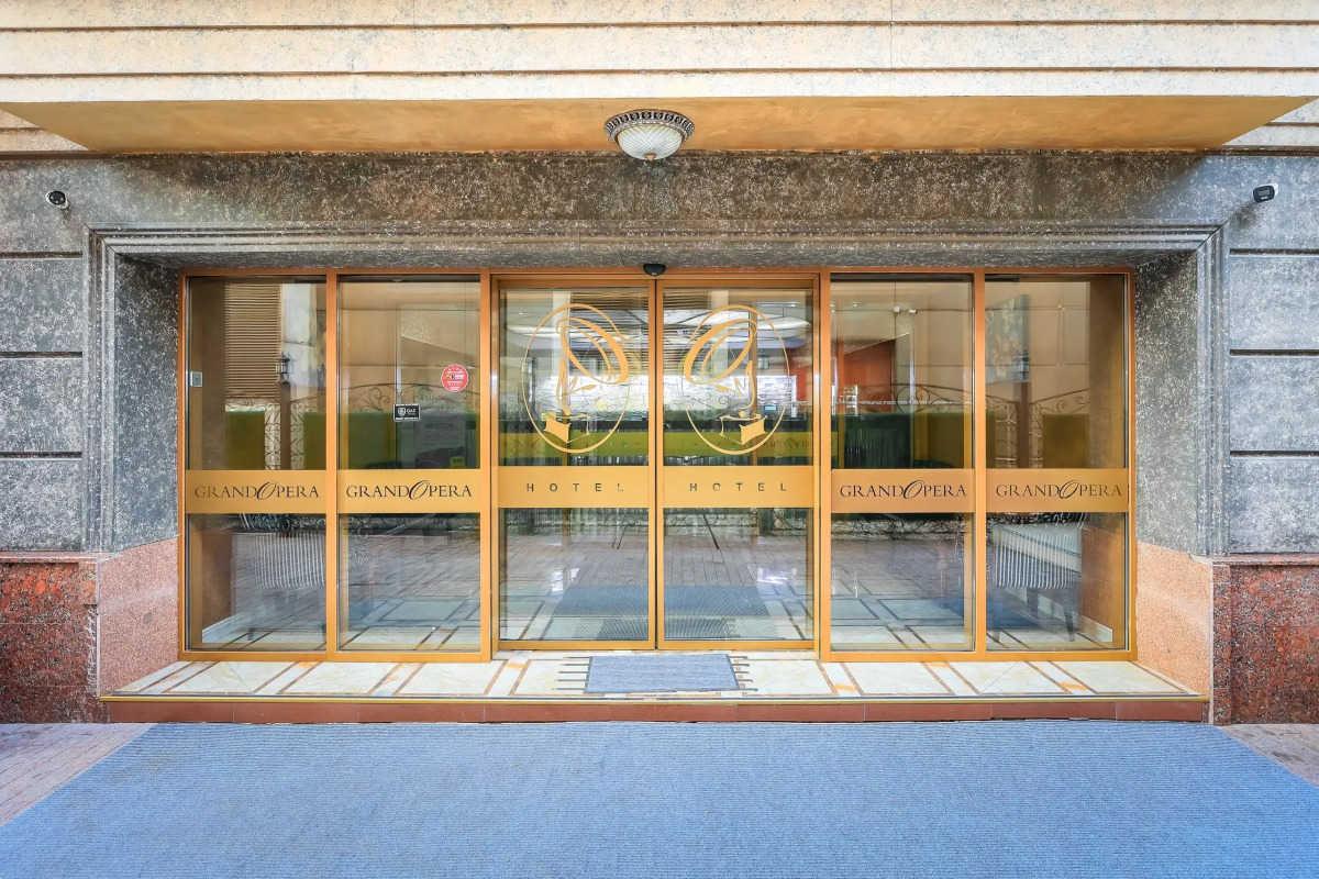 Отель Grand Opera