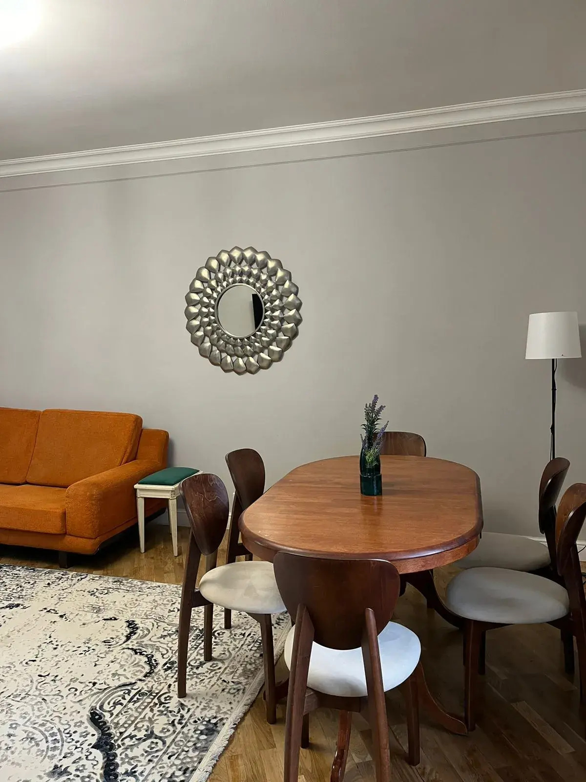 Квартира M.O.O.N APARTMENTS  Толе би Тулебаева кв 8 Центр