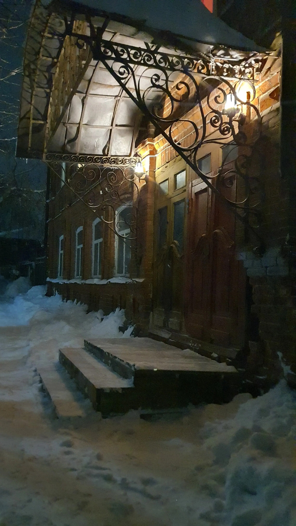 Квартира в старинном особняке Революционер Иконников