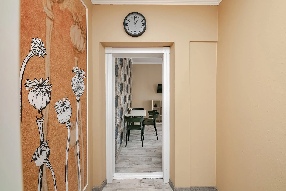 Апартаменты Трехкомнатные в самом центре города на Фокина 19