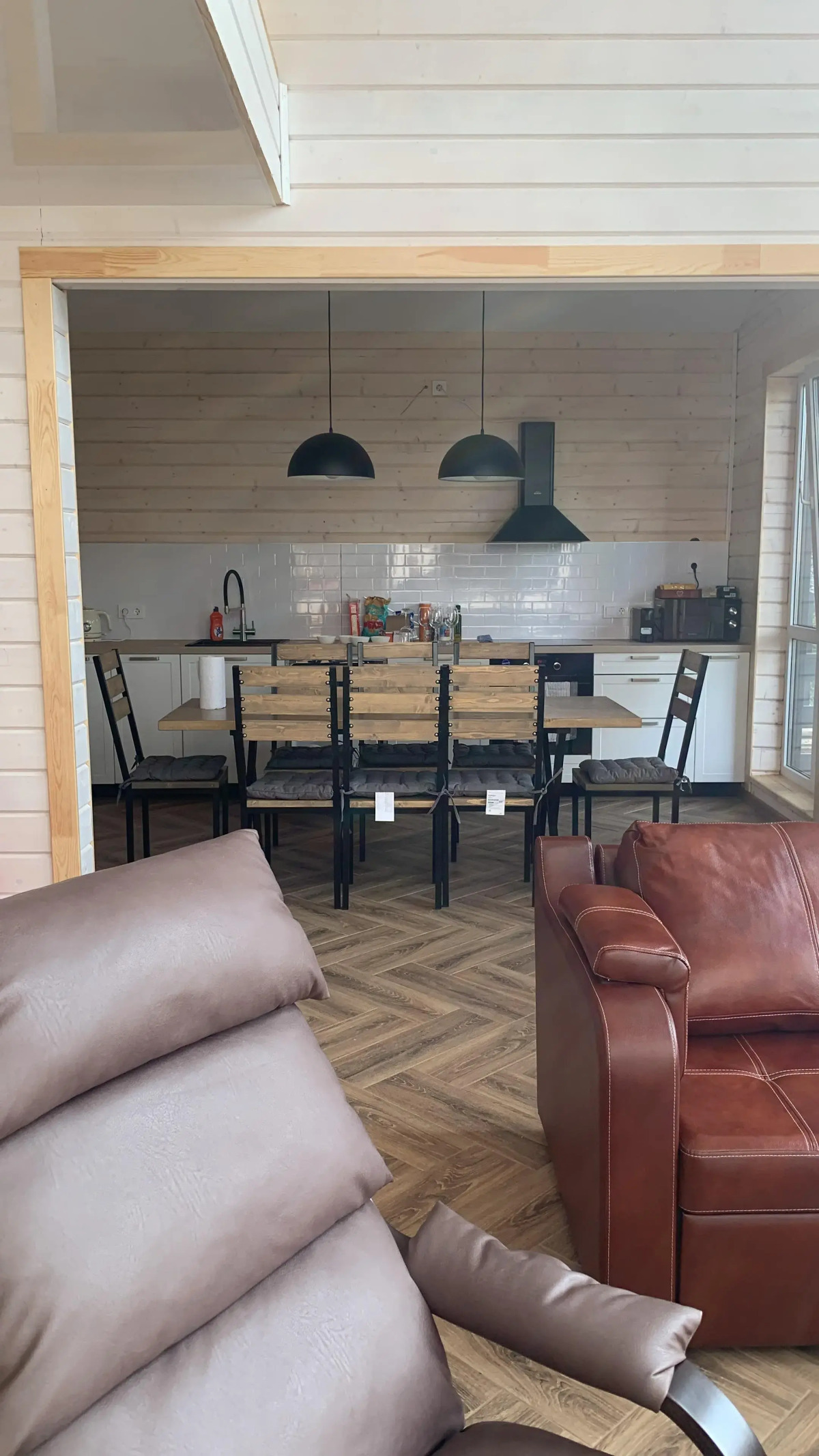 Частный дом Традиция отдыха - дом у озера c баней и купелью