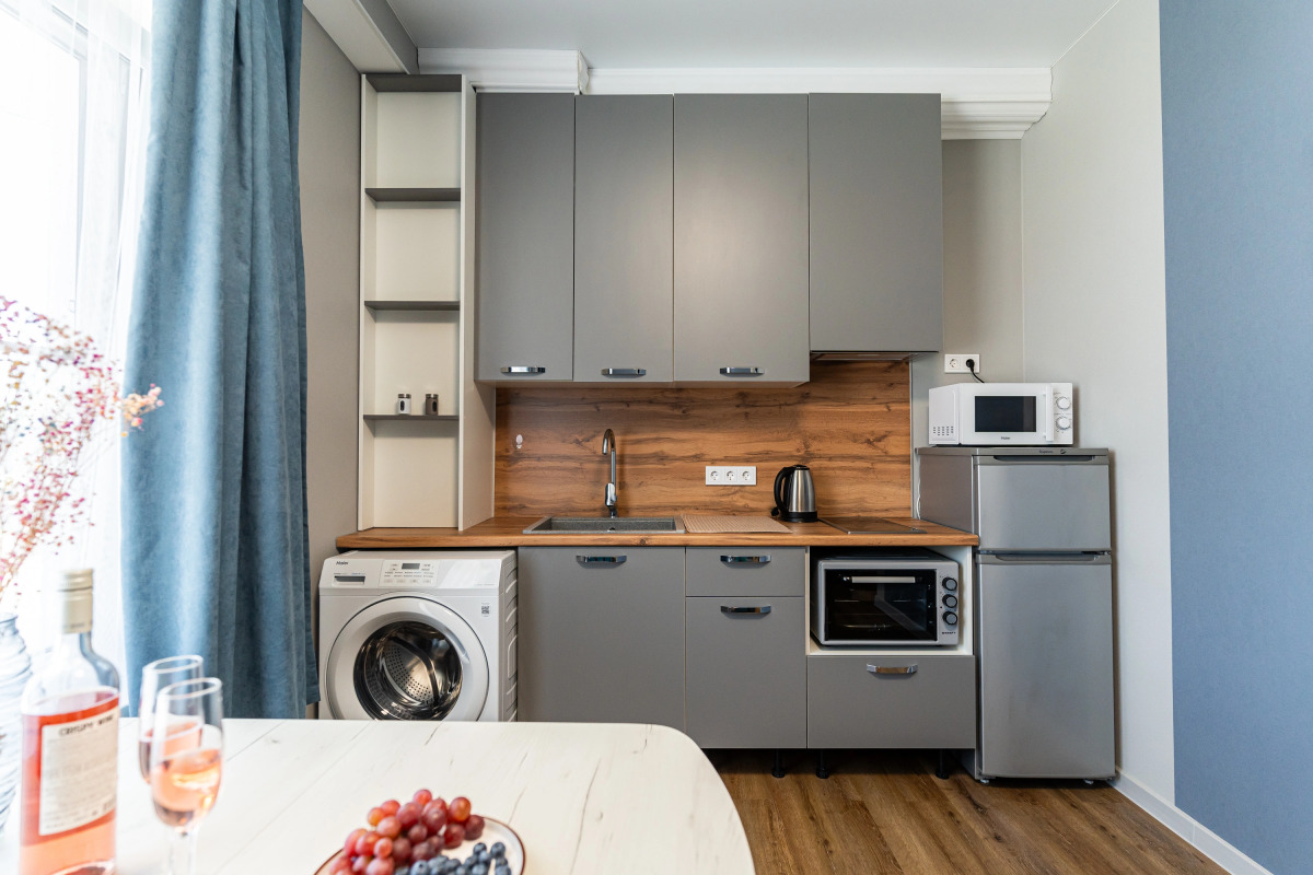 Апартаменты в Нoвоpоccийcкe c Дизaйнерcким Рeмoнтoм