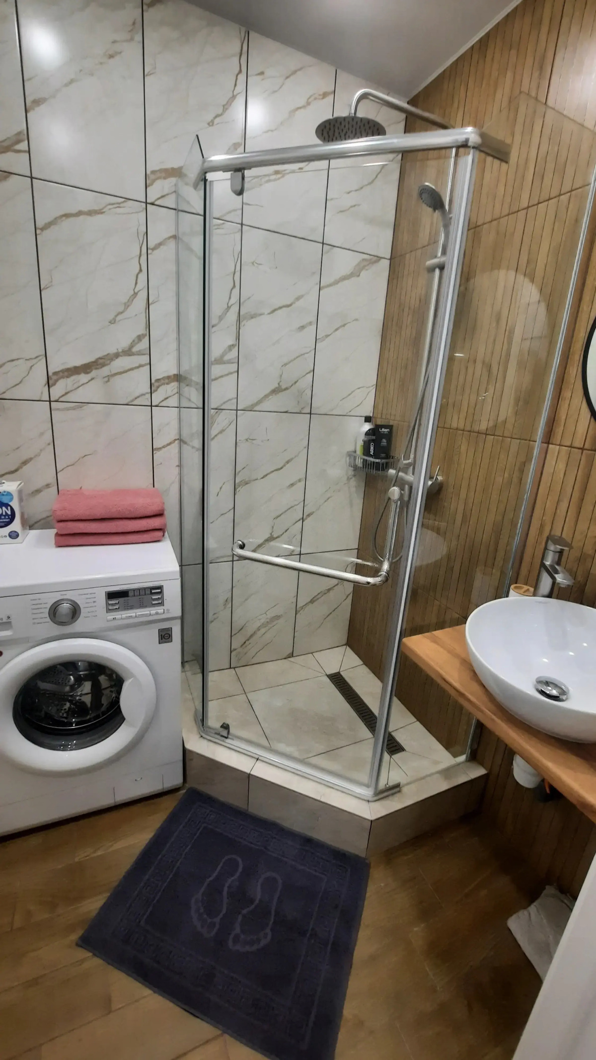 Квартира Двухкомнатная на Александрова 18