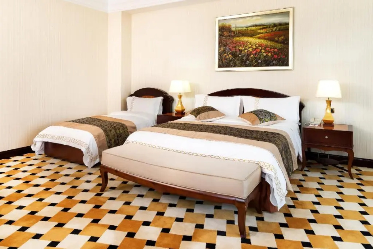 Royal Tulip Алматы