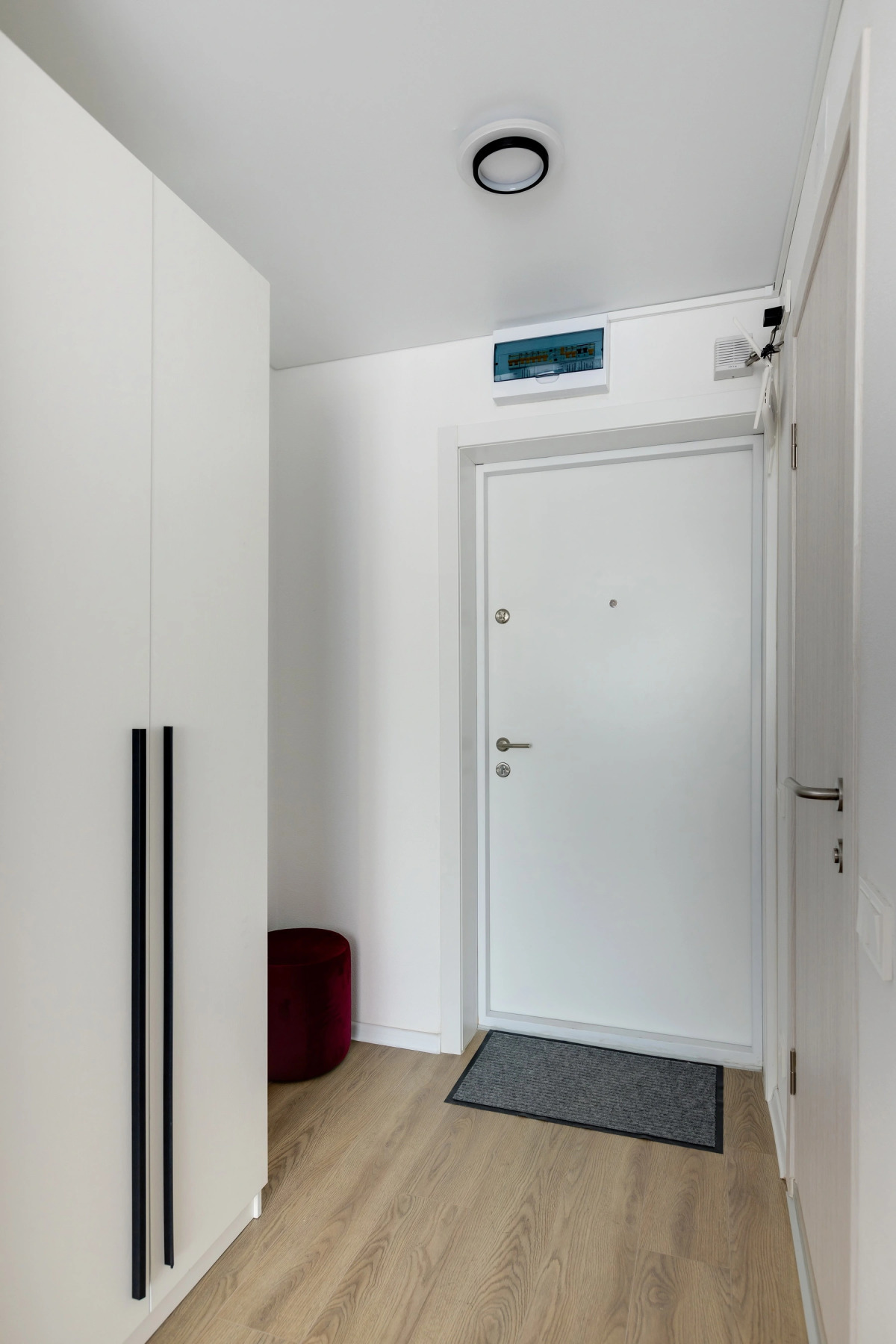 Апартаменты RED на Михайлова 30А к 2