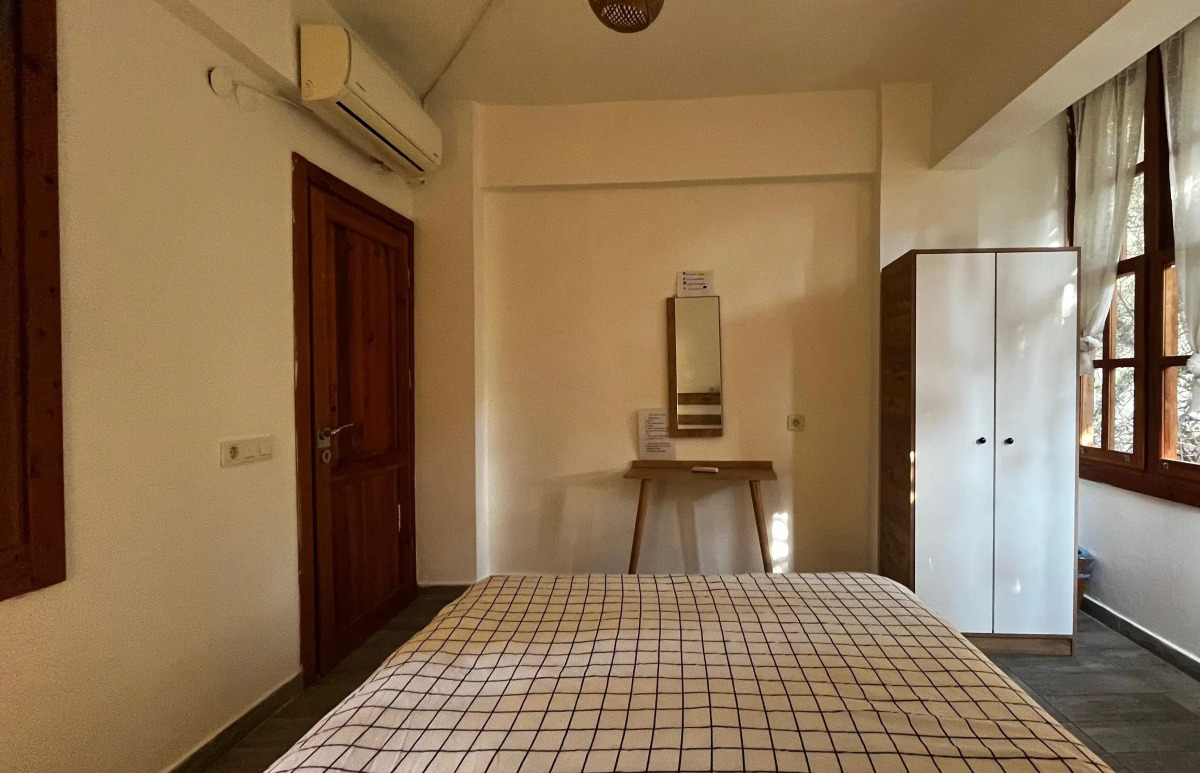 Хостел Kuyu Beergarden