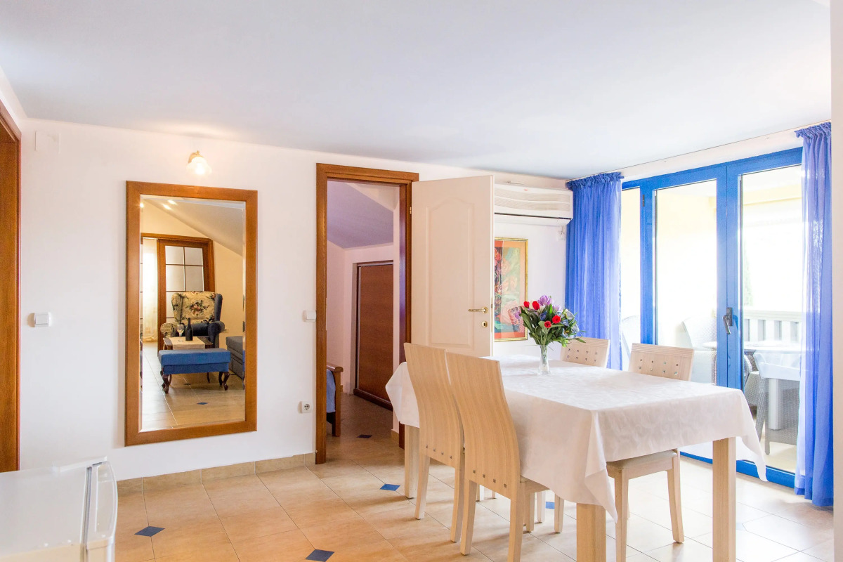 Отель Tanja Apartments