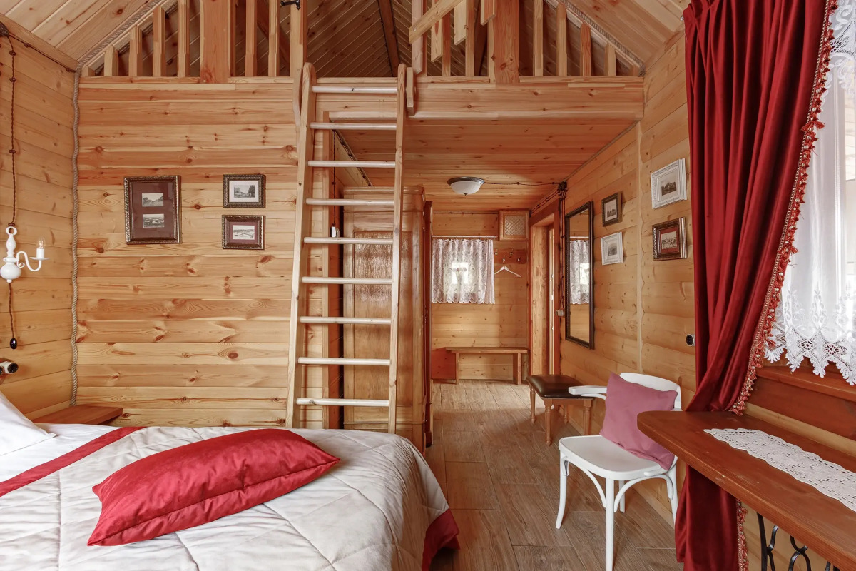 Отель Империал