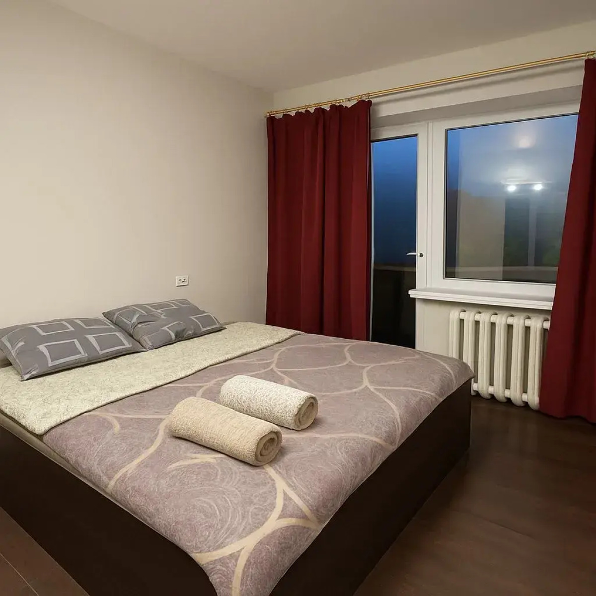 Апартаменты на Новомосковской 9