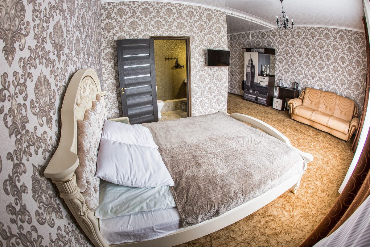 Отель Империал