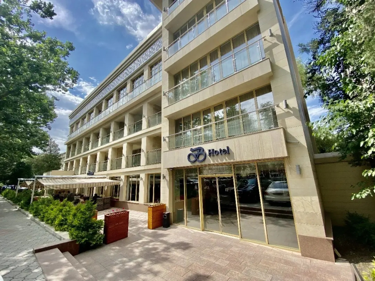Отель B Hotel Bishkek