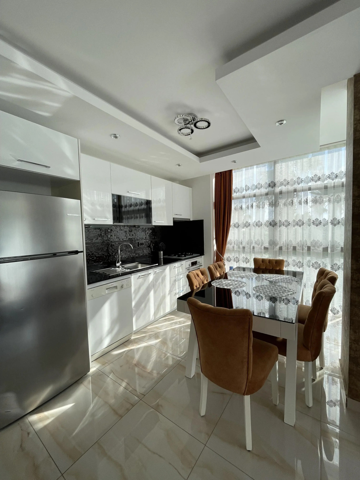 Апартаменты у моря 320 м с балконом