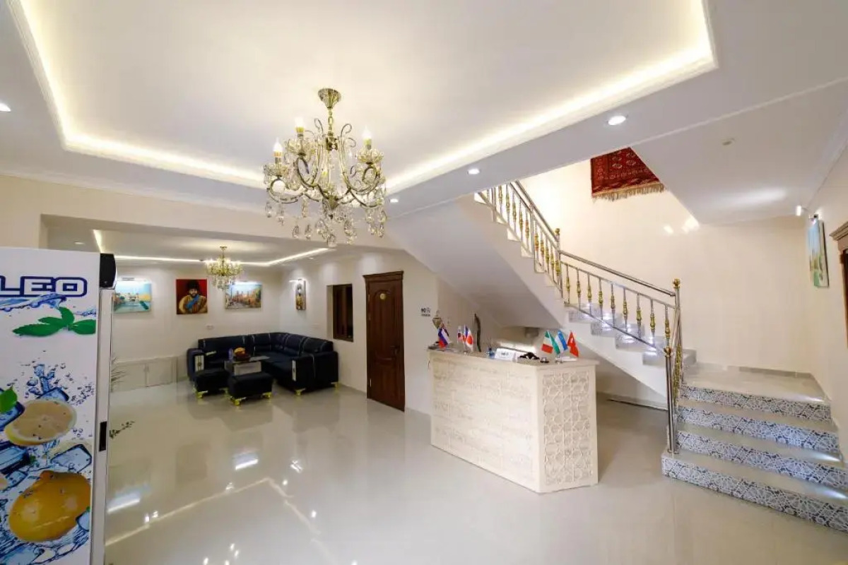 Отель Khans Palace