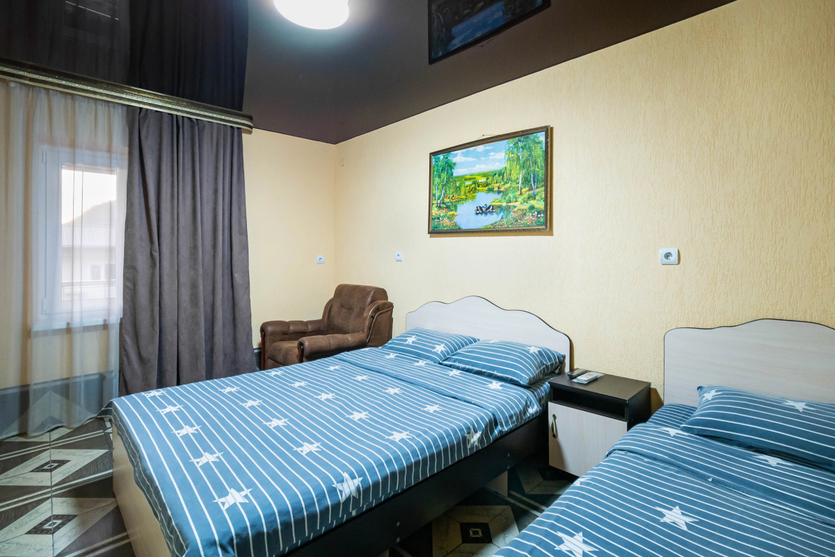 Отель Анютины Глазки