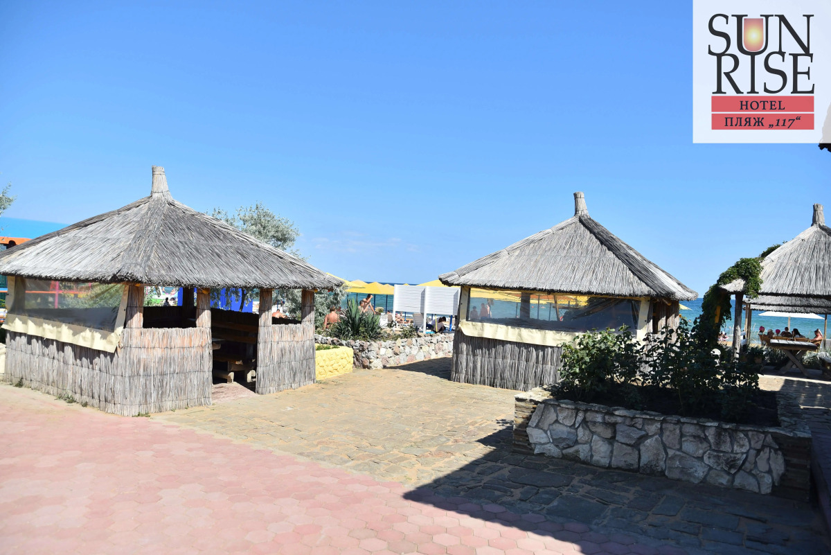 Отель Санрайз