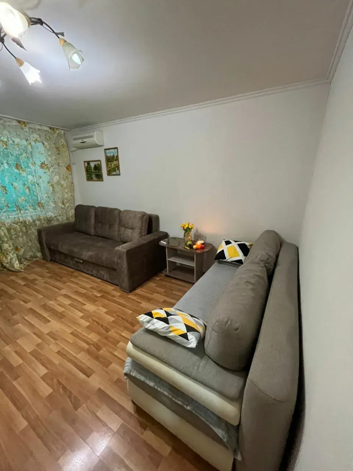 Апартаменты 2-комнатные в Центре Города на улице Ленина