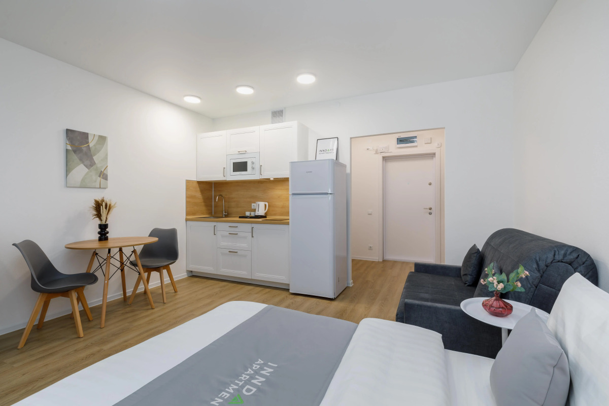 Квартира Inndays Aparments на Колом 4