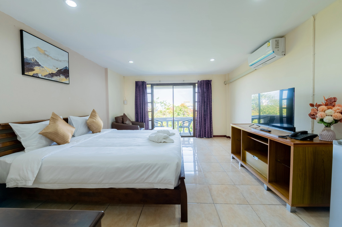 Отель Hillside Resort Pattaya