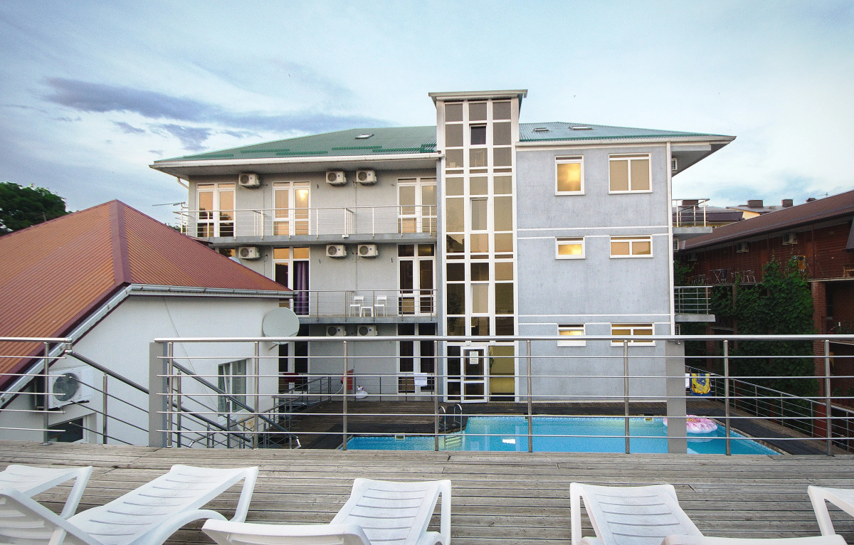 Отель Лотос