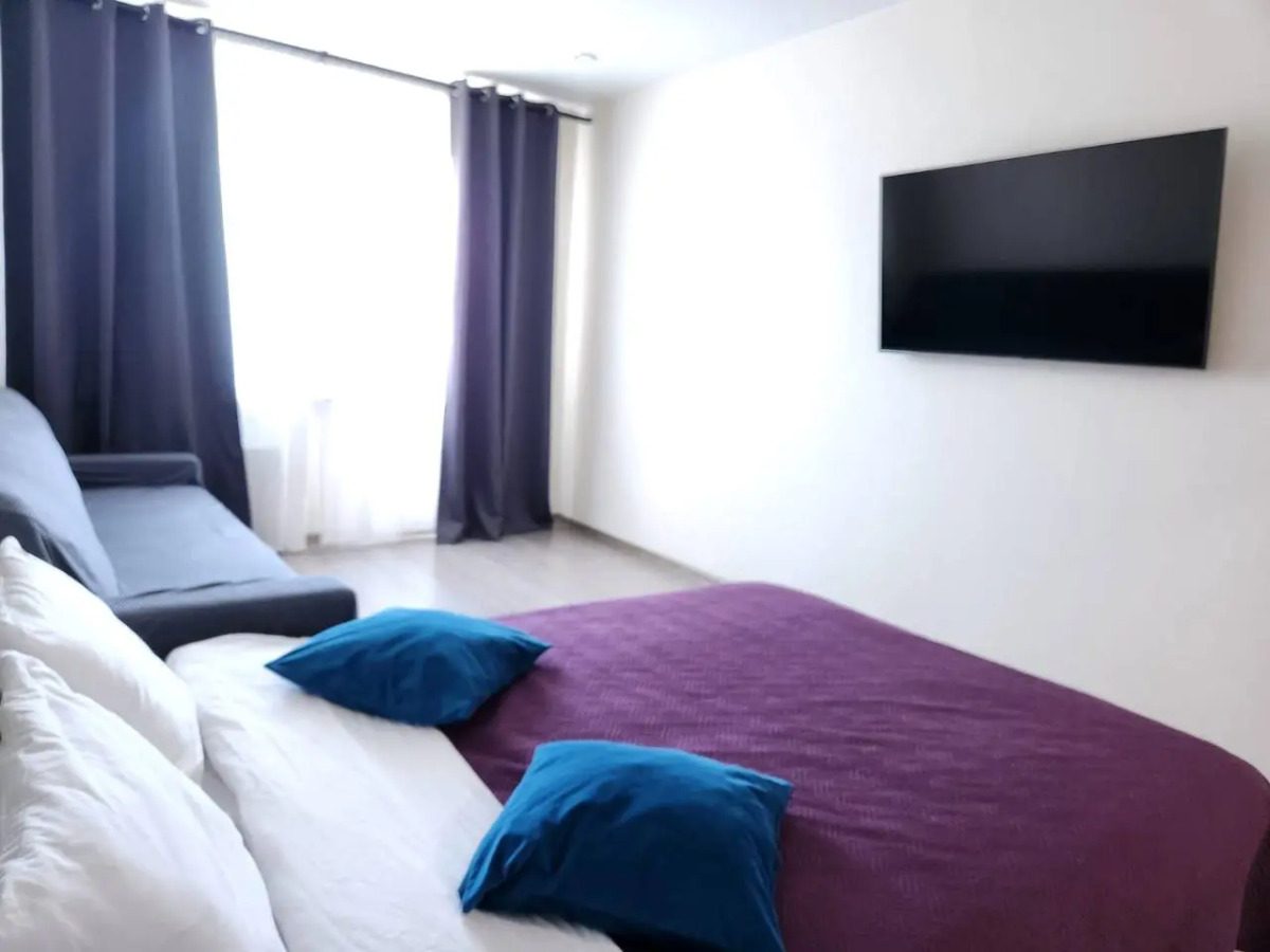 Апартаменты Runway Apartments