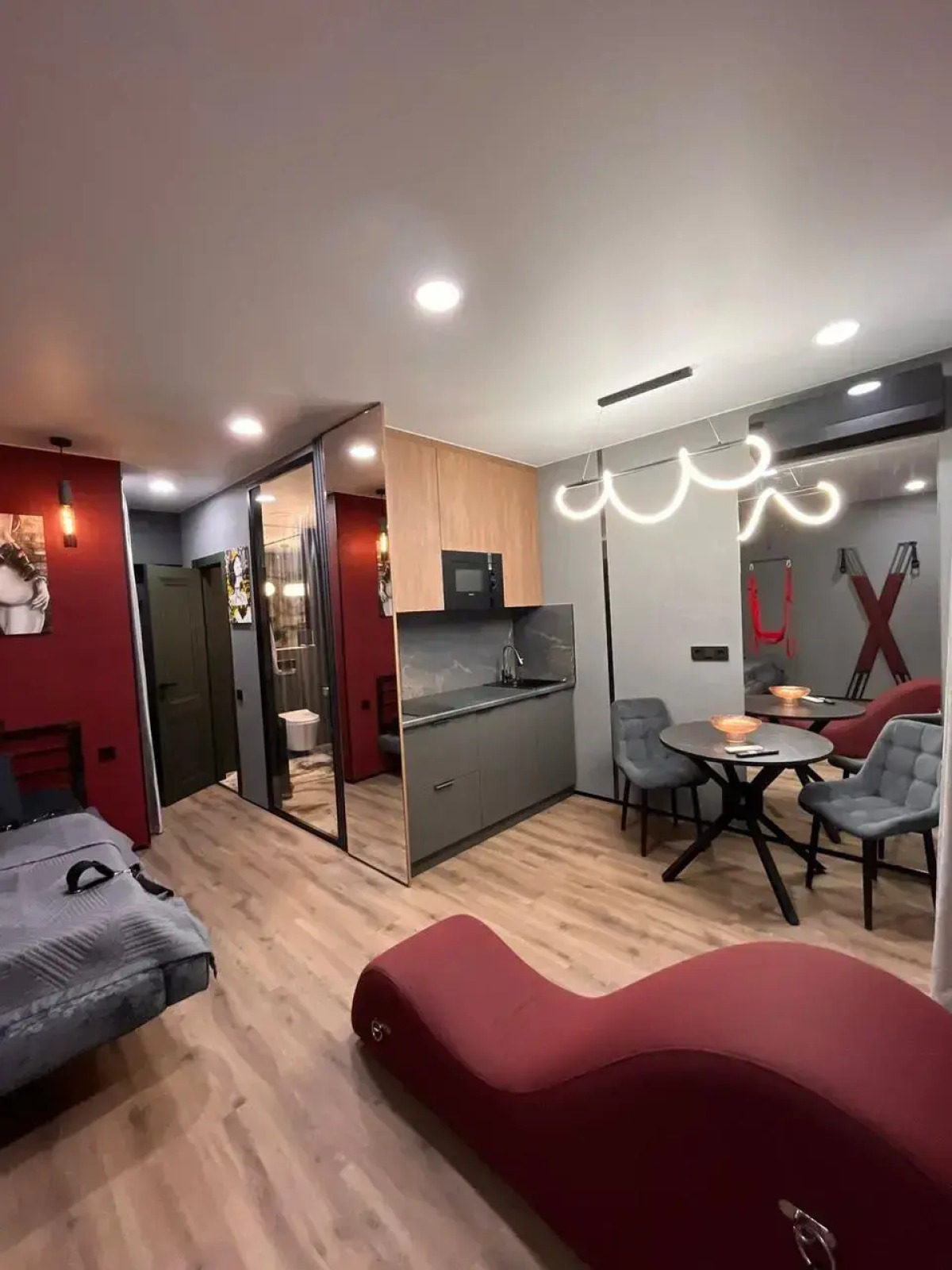 Квартира Room69