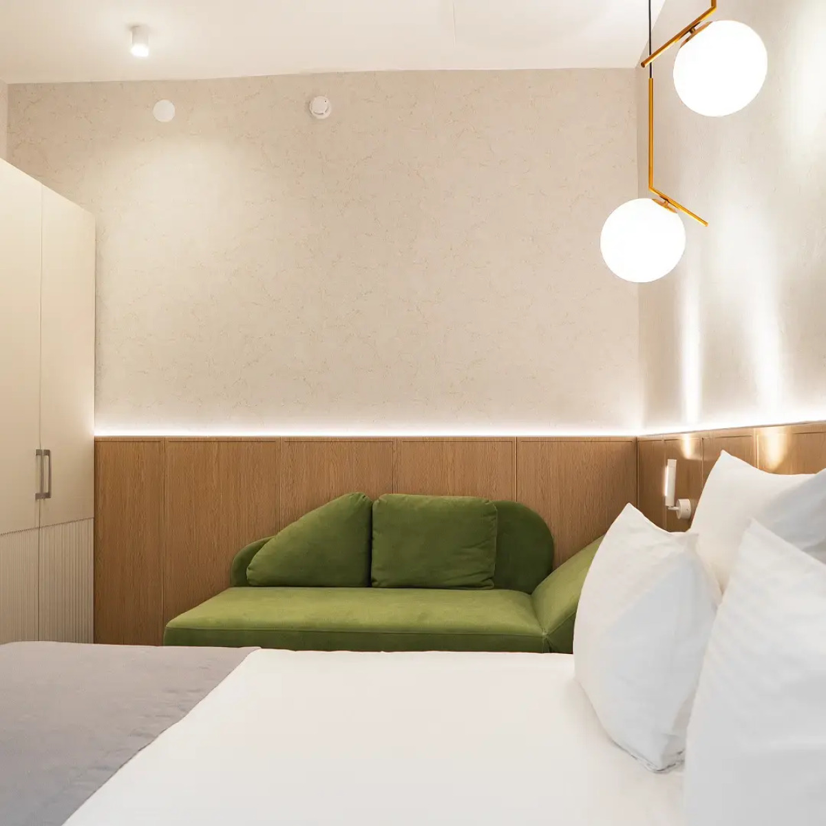 Отель Лесники