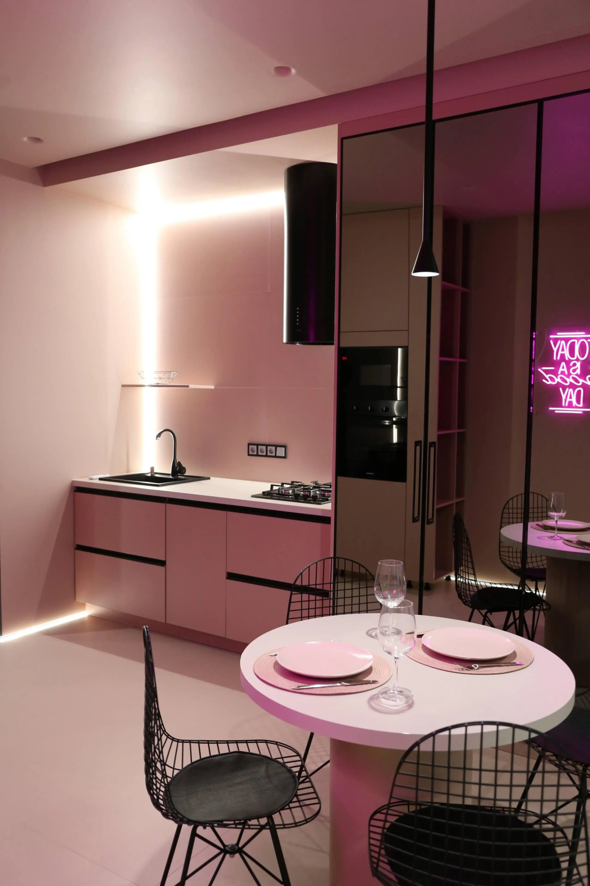 Квартира Good Day Apartments