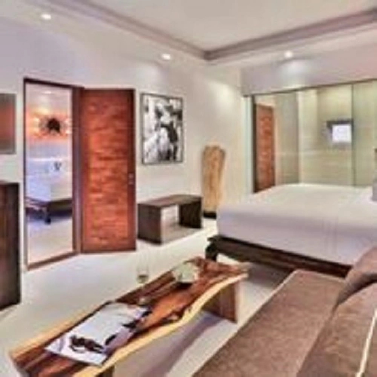 Отель The Privilege Ezra Beach Club