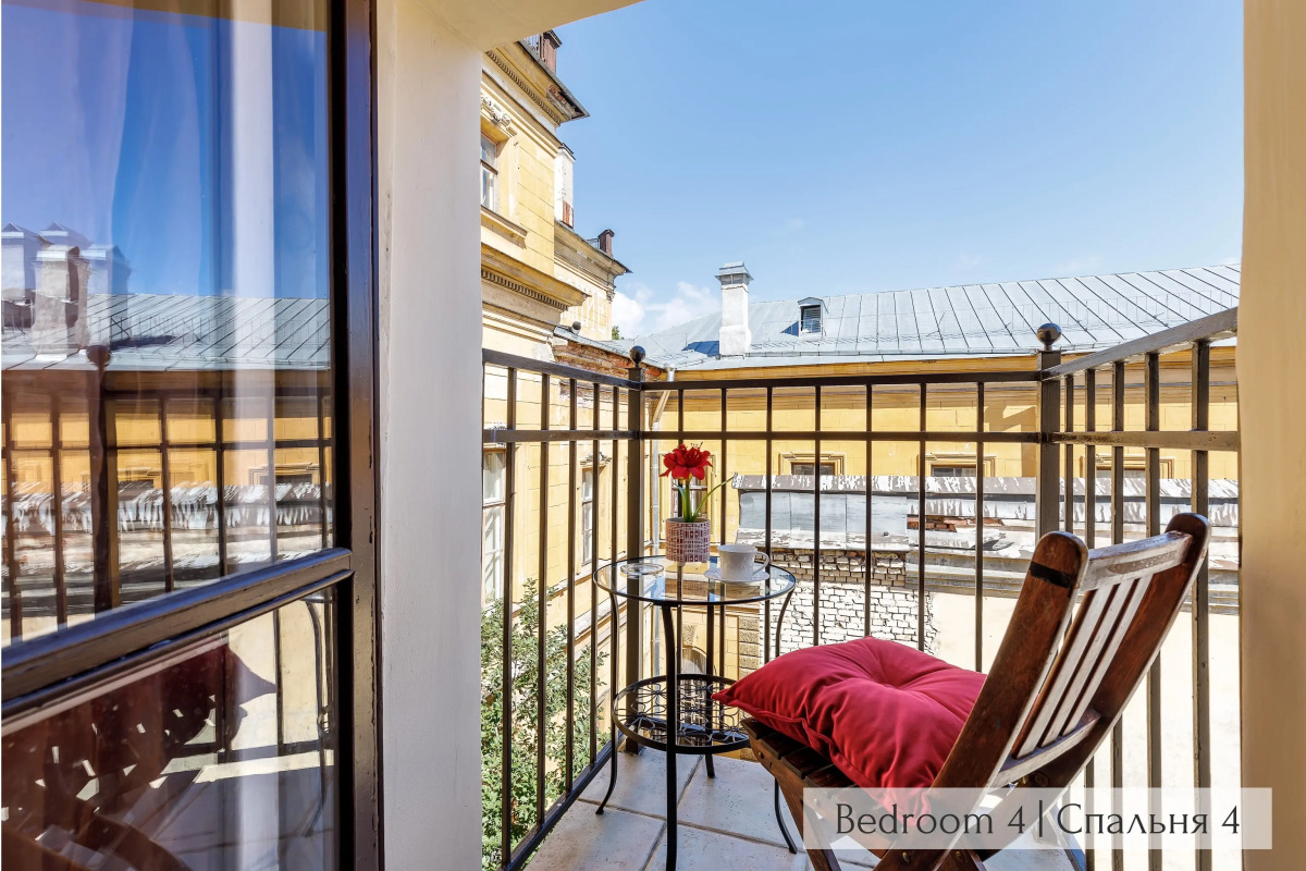 Апартаменты Minin Apartments Богемная Двухуровневая Мансарда 150 кв.м