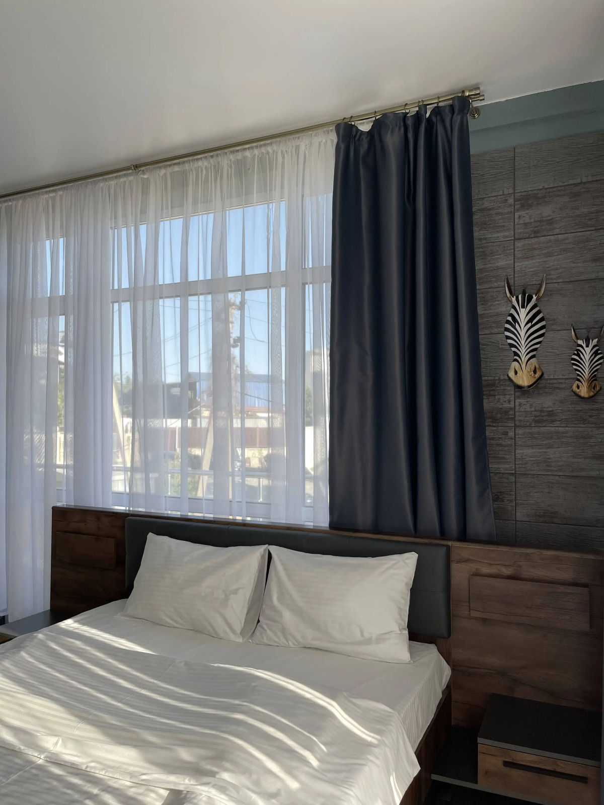 Вилла с бассейном и 5 мастер спальнями